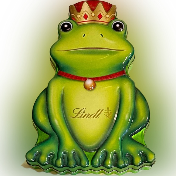 RARE LINDT FROG PRINCE TIN KISS VALENTINE HEART SPECIAL GIFT COLLECTIBLE 9.25” - Picture 2 of 4